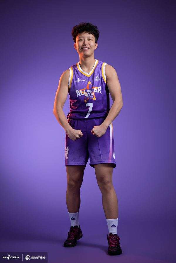 WNBA新秀冉珂嘉的破茧之路:从伤病阴影到NCAA舞台